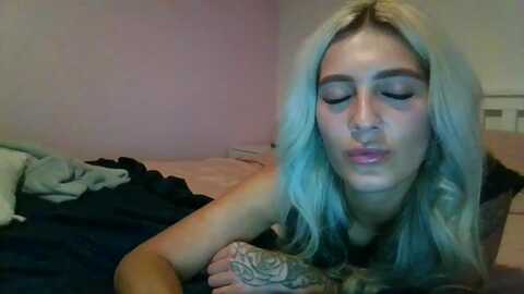 cleo_starr444 @ myfreecams on 20231221