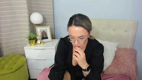 Media: mollygold Myfreecams Invalid Date