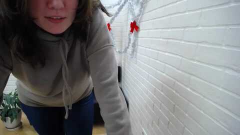 lilit_mod @ myfreecams on 20231222