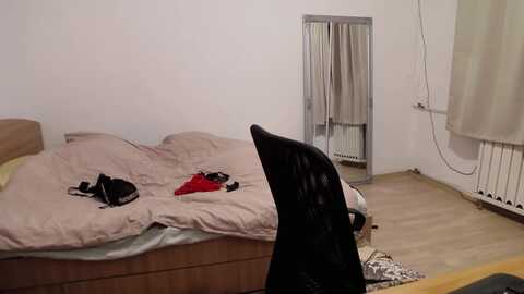 michellenite @ myfreecams on 20231222