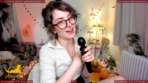 Media: aliceisonfire Myfreecams Invalid Date
