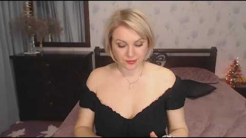 Media: paradisapples Myfreecams Invalid Date