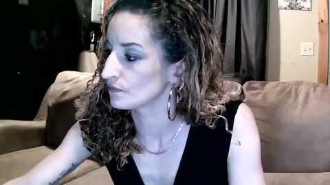 cristinagb @ myfreecams on 20231227