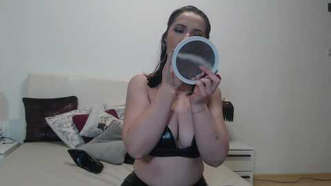 Media: anahathor Myfreecams Invalid Date
