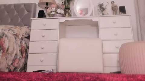 ms_sirena_uk @ myfreecams on 20231228
