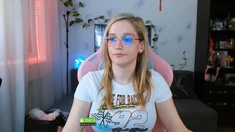 Media: monicmoon18 Myfreecams Invalid Date