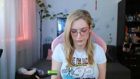 Media: monicmoon18 Myfreecams Invalid Date