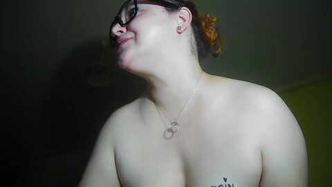 curlycherry @ myfreecams on 20240101