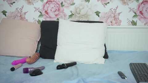 lilyeuphoria @ myfreecams on 20240101