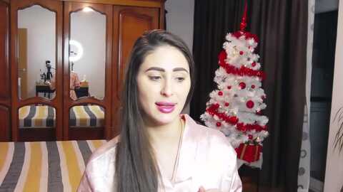 Media: marahari Myfreecams Invalid Date