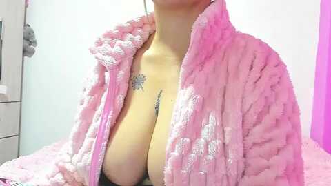 brenda_martin @ myfreecams on 20240104