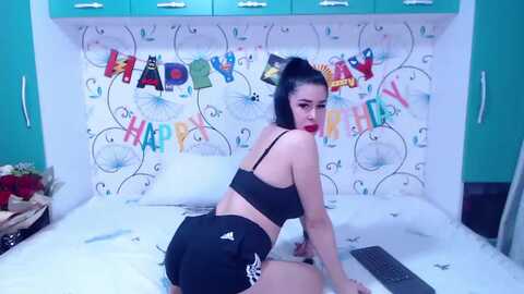 kinkybrunetee @ myfreecams on 20240104