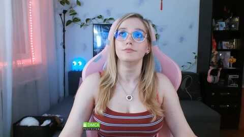 Media: monicmoon18 Myfreecams Invalid Date