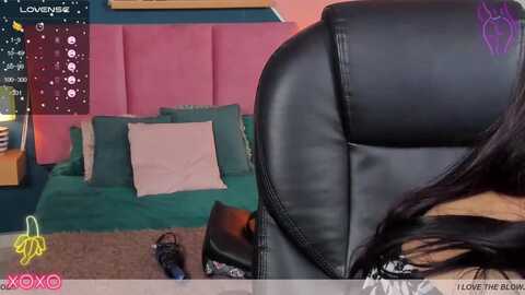 quinn_hart @ myfreecams on 20240105
