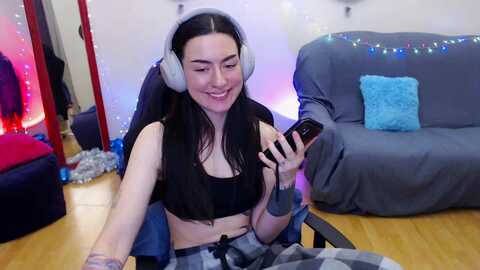 takemecloser @ myfreecams on 20240105