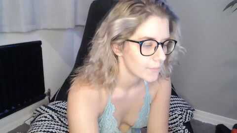 cbb21 @ myfreecams on 20240106