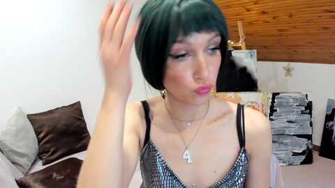 elarasol @ myfreecams on 20240107