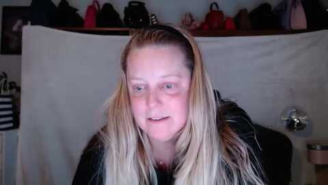 ladyhuntress @ myfreecams on 20240107