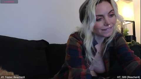 giageorge25 @ myfreecams on 20240109