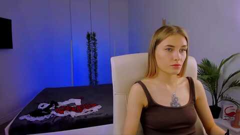 summerdiana @ myfreecams on 20240109