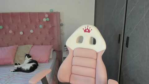 Media: evelincooper Myfreecams Invalid Date