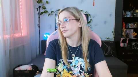Media: monicmoon18 Myfreecams Invalid Date