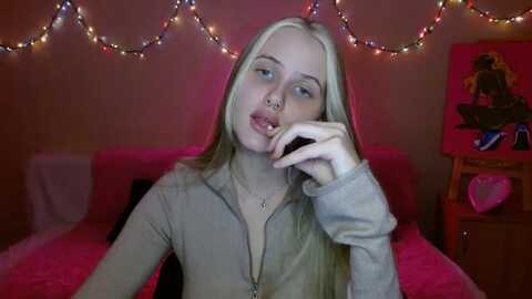 Media: alleiko Myfreecams Invalid Date
