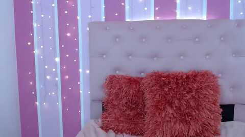 allisonmt72 @ myfreecams on 20240112