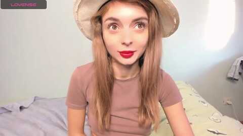 elliefloyd @ myfreecams on 20240112