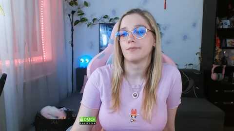 Media: monicmoon18 Myfreecams Invalid Date