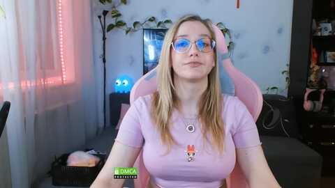 Media: monicmoon18 Myfreecams Invalid Date