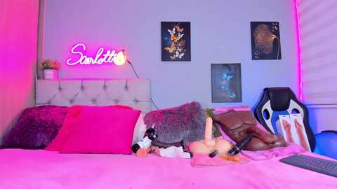 Media: scarlett_1801 Myfreecams Invalid Date