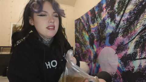 Media: hazelxxxoo Myfreecams Invalid Date