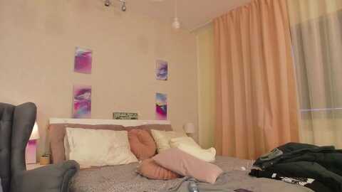 Media: alisiak Myfreecams Invalid Date