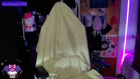 mary_se @ myfreecams on 20240117