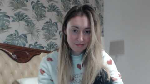 veronica_4u @ myfreecams on 20240117