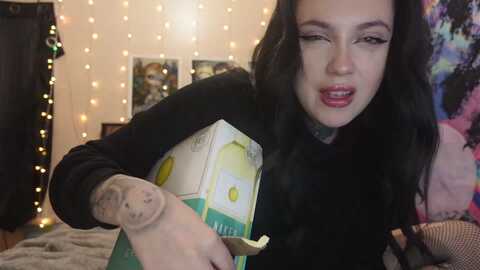 Media: hazelxxxoo Myfreecams Invalid Date