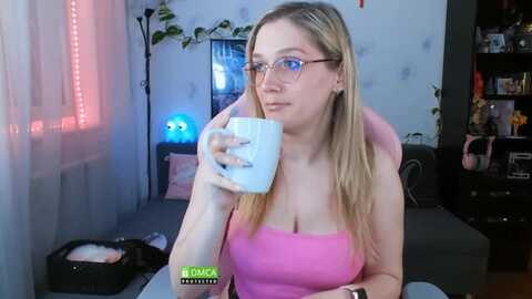 Media: monicmoon18 Myfreecams Invalid Date