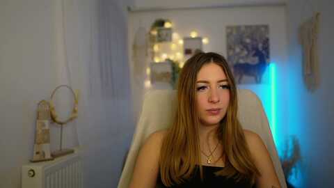 Media: tina_nappi18 Myfreecams Invalid Date