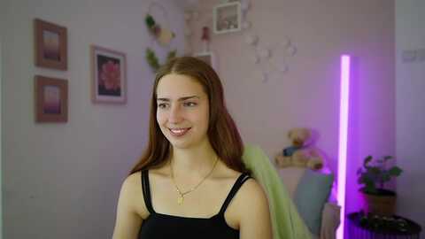 Media: naomi_woods18 Myfreecams Invalid Date
