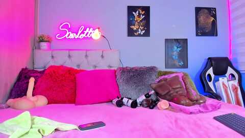 Media: scarlett_1801 Myfreecams Invalid Date