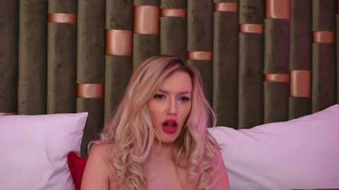 lucyaddison @ myfreecams on 20240122