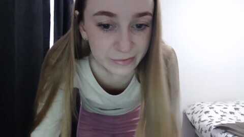 Media: petitange_ Myfreecams Invalid Date