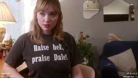 femme @ myfreecams on 20240123