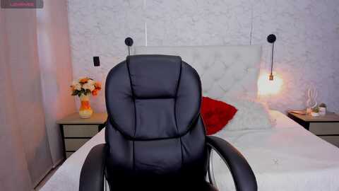 Media: hanna_milano Myfreecams Invalid Date