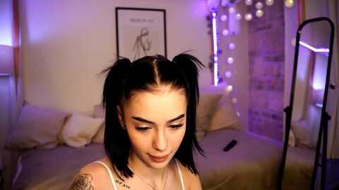 Media: naomii18 Myfreecams Invalid Date