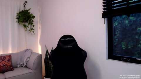 Media: marie Myfreecams Invalid Date