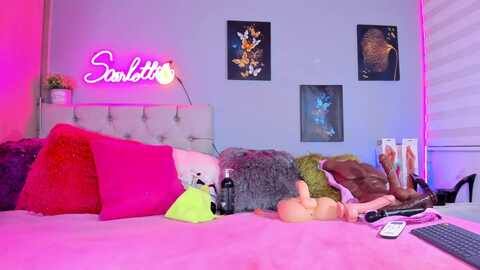 Media: scarlett_1801 Myfreecams Invalid Date
