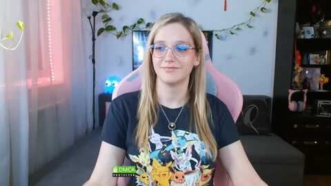 Media: monicmoon18 Myfreecams Invalid Date