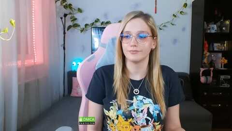 Media: monicmoon18 Myfreecams Invalid Date